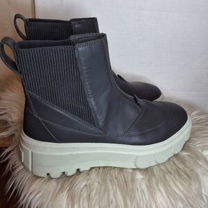 Sorel Caribou X Chelsea Gray Waterproof Ankle Boots  9.5